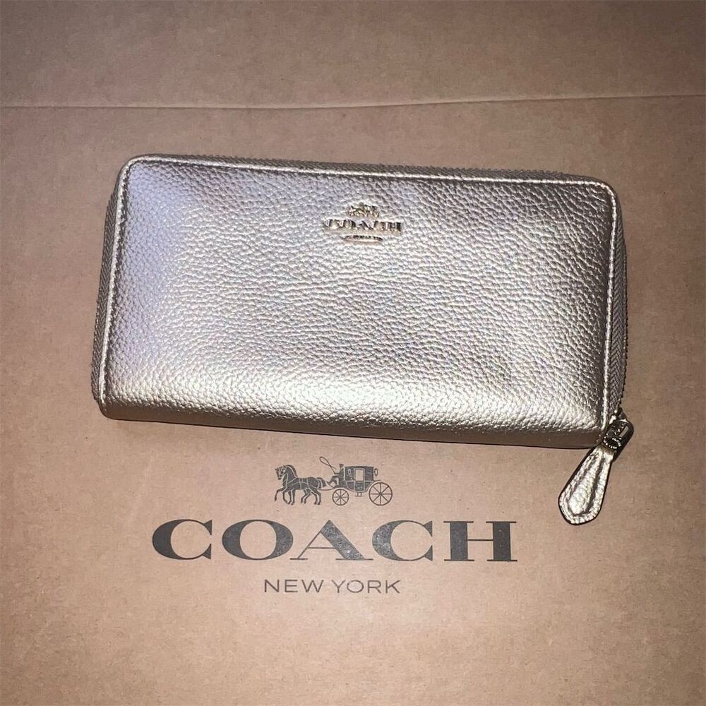 COACH Leather Wallet GOLD Zip-Around Wallet with Gold Hardware AUTHENTIC